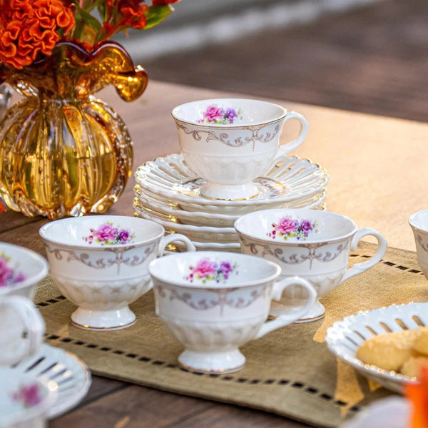 Jogo 6 Xícaras de Café com Pires New Bone China Mon Cheri 80ml L'Hermitage