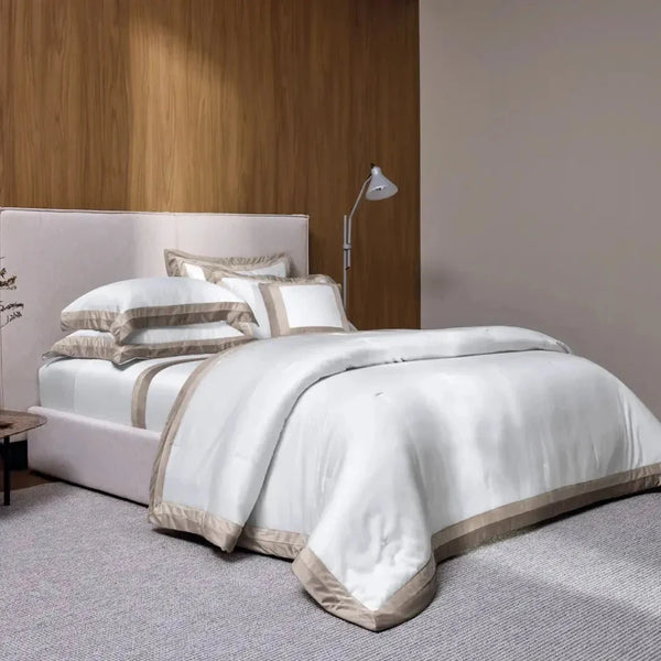 Jogo de Cama Queen Giuliano 4 Pçs 300 Fios Cetim 100% Algodão Egípcio Legno / Nocciola Trussardi