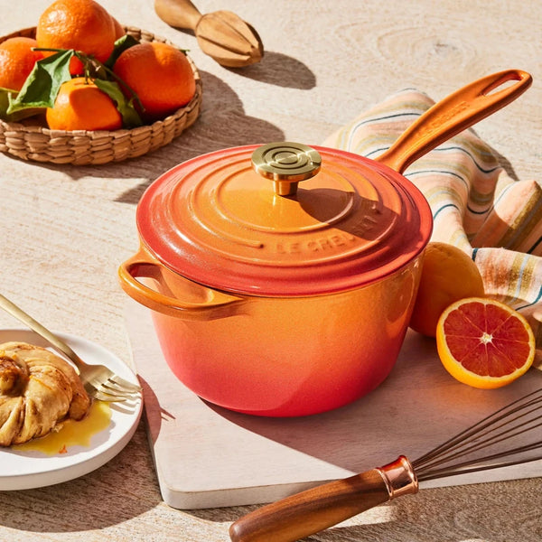 Panela Le Creuset Molheira Signature Flamme Dorée com Pegador Dourado 1,8L 18cm